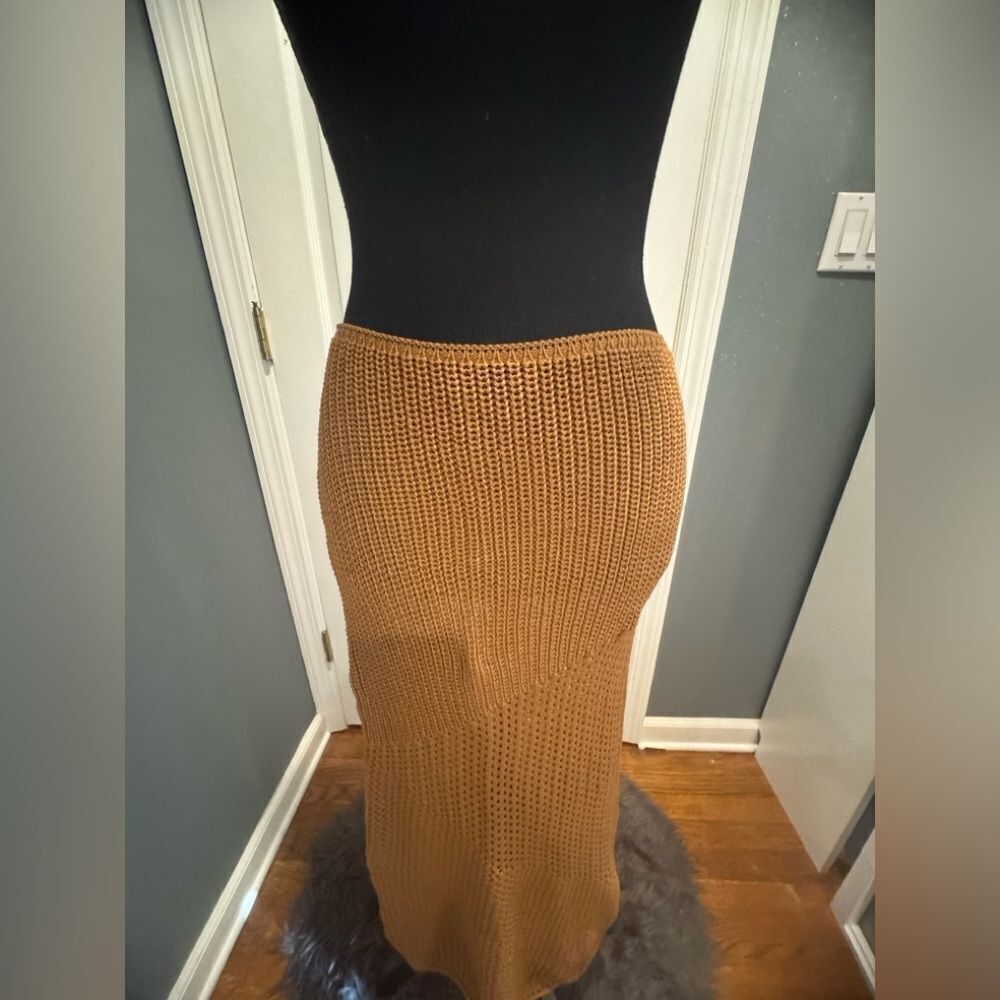 Tan Crochet Maxi Beach Skirt in US size 6 - Picture 3 of 7